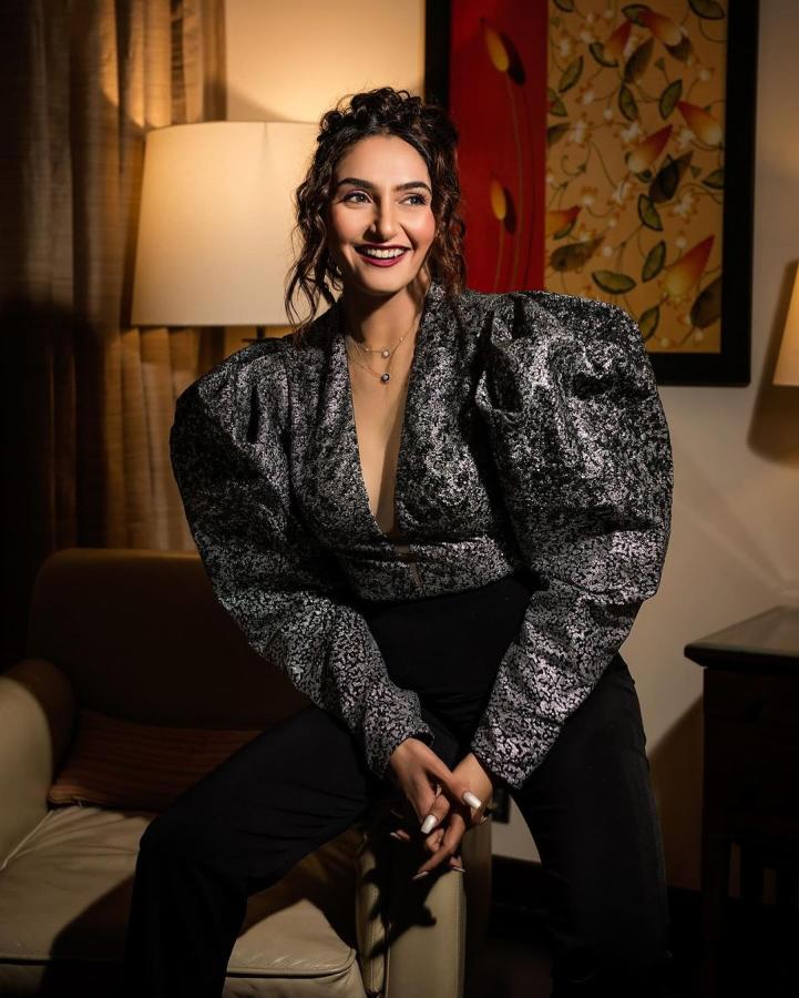 Ragini-Dwivedi-20.jpg 20