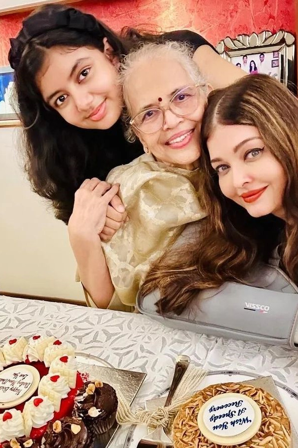 Aishwarya_20Rai_20and_20daughter_20Aaradhya_20Latest_20photos_20Goes_20Viral_20In_20Social_20Media_20_2824_29.jpg 31