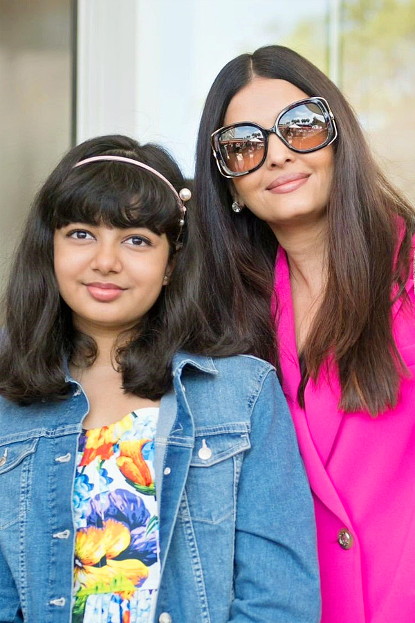 Aishwarya_20Rai_20and_20daughter_20Aaradhya_20Latest_20photos_20Goes_20Viral_20In_20Social_20Media_20_288_29.jpg 15