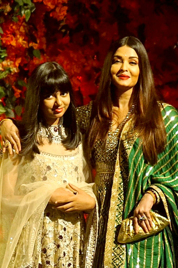 Aishwarya_20Rai_20and_20daughter_20Aaradhya_20Latest_20photos_20Goes_20Viral_20In_20Social_20Media_20_289_29.jpg 16