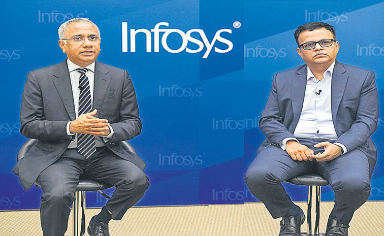 INFOSYS-CEO-PAREKH-CFO-JAYE.jpg