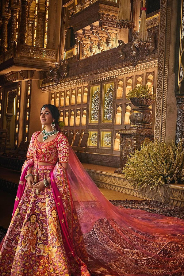 Radhika-Merchant-5.jpg 6