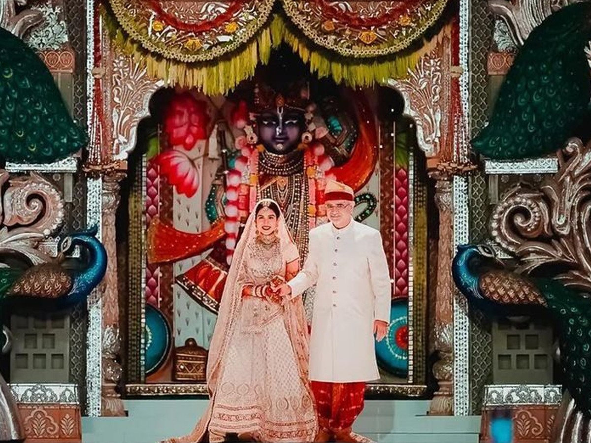 Radhika-Merchant_Anant-Ambani_Wedding-Pics-10.jpg 11