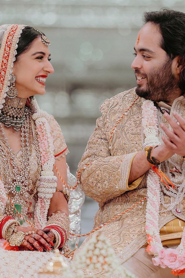 Radhika-Merchant_Anant-Ambani_Wedding-Pics-19.jpg 20