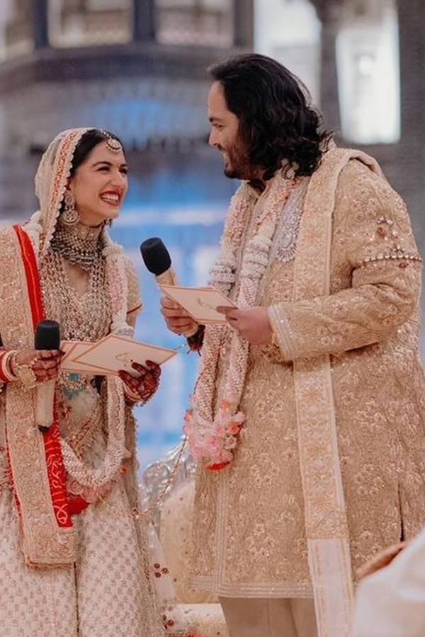 Radhika-Merchant_Anant-Ambani_Wedding-Pics-26.jpg 27
