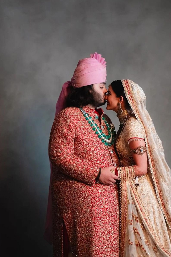 Radhika-Merchant_Anant-Ambani_Wedding-Pics-28.jpg 29