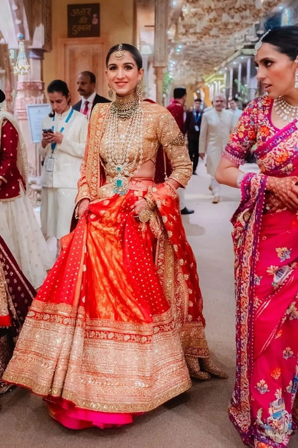 Radhika-Merchant_Anant-Ambani_Wedding-Pics-29.jpg 30