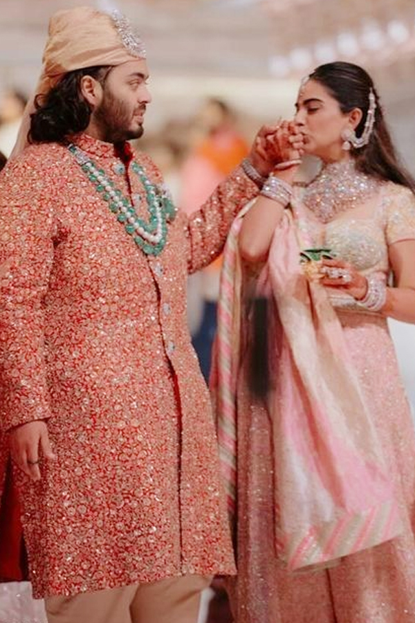 Radhika-Merchant_Anant-Ambani_Wedding-Pics-6.jpg 7