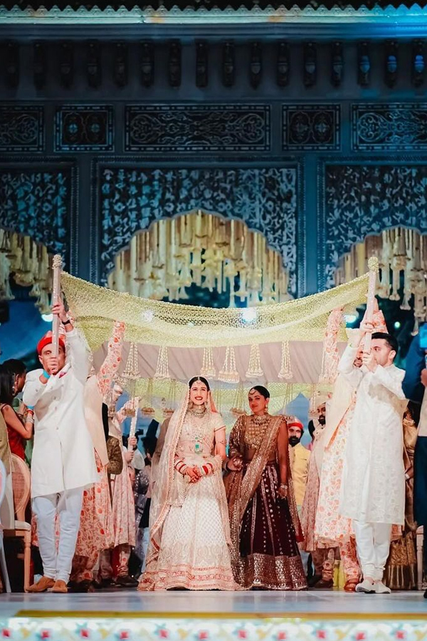 Radhika-Merchant_Anant-Ambani_Wedding-Pics-8.jpg 9