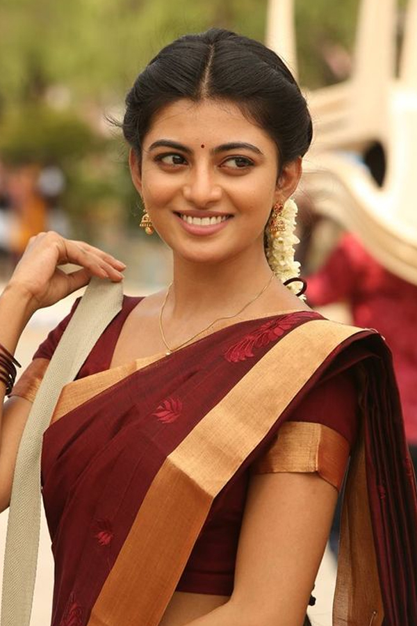 Anandhi-20.jpg 20