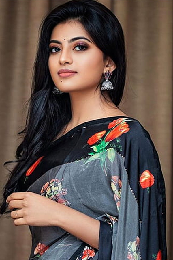 Anandhi-22.jpg 22