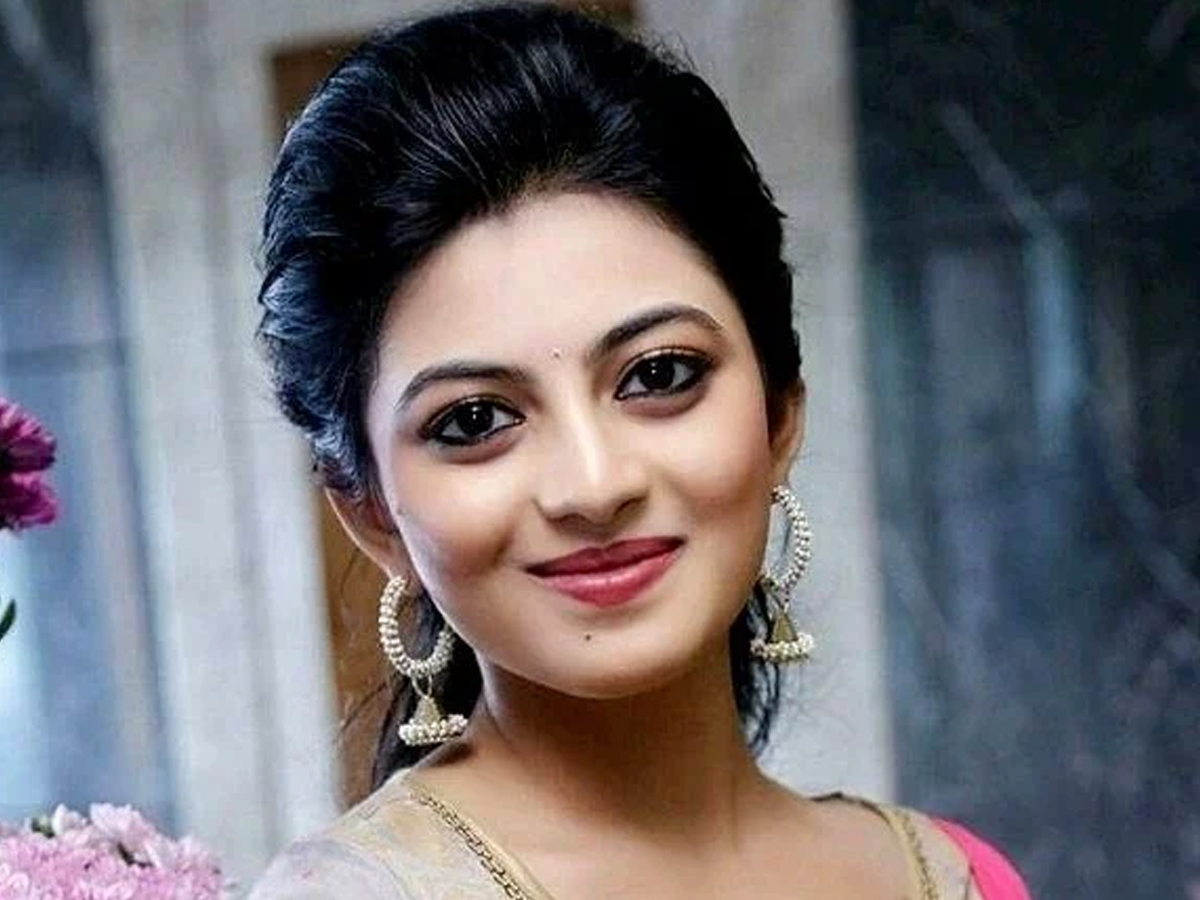 Anandhi-23.jpg 23