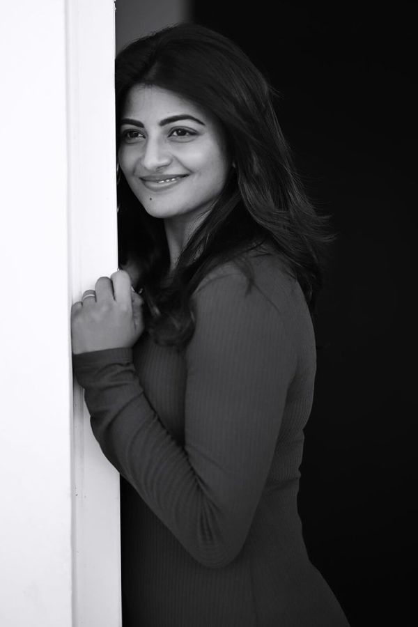 Anandhi-6.jpg 7