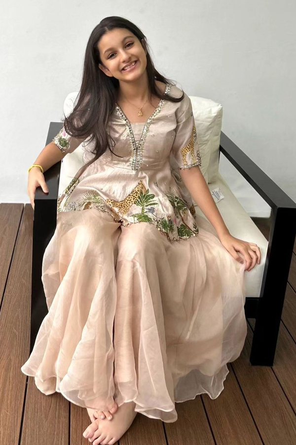 Sitara-Ghattamaneni-19.jpg 20