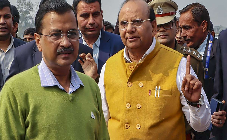 DELHI-CM-LG.jpg