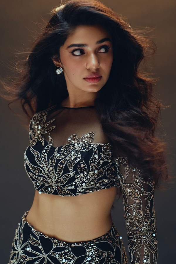 Krithi-Shetty-12.jpg 13