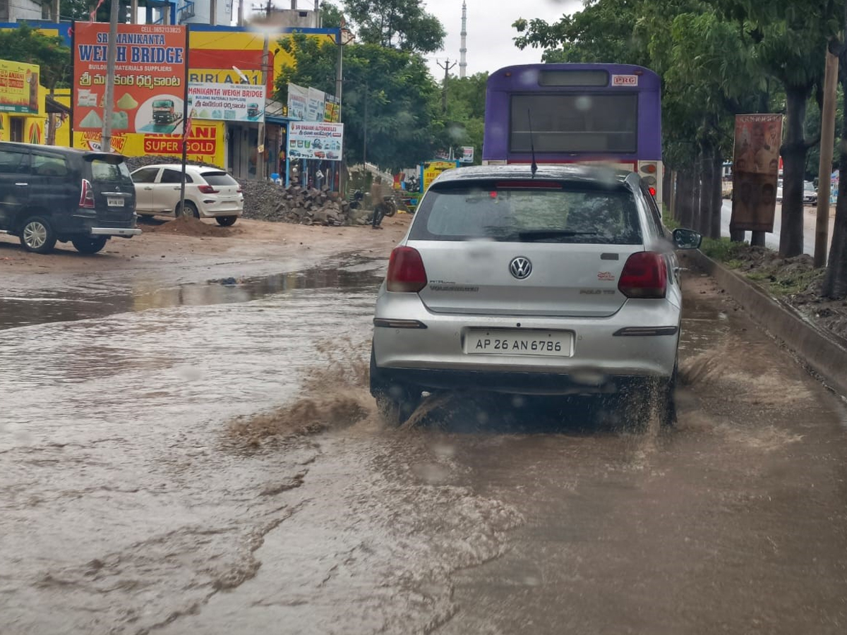 Rains-16.jpg 17