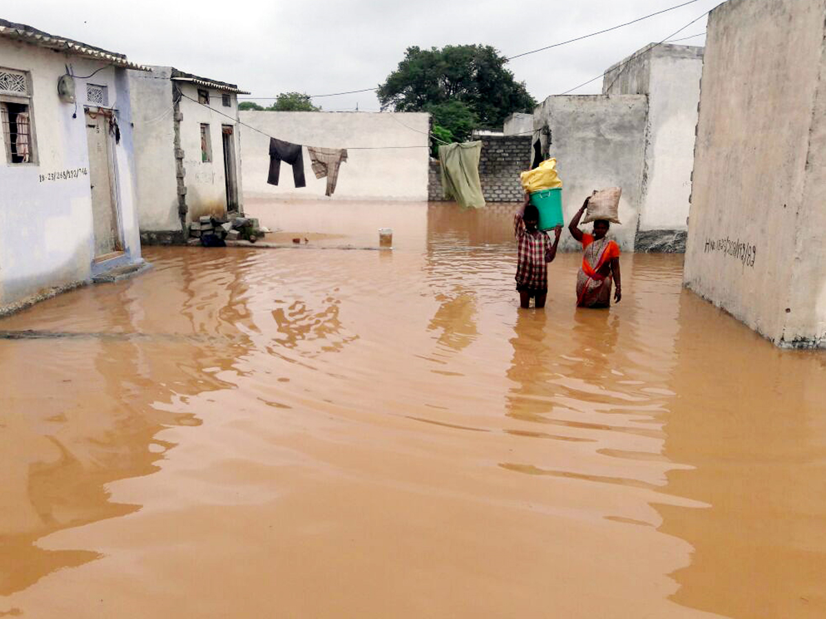 Rains-21.jpg 22