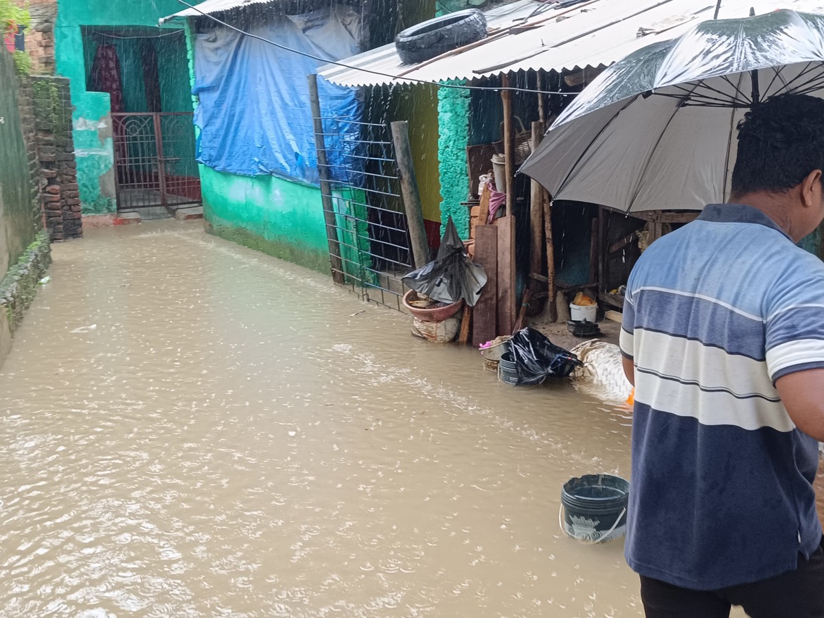 Rains-26.jpg 27