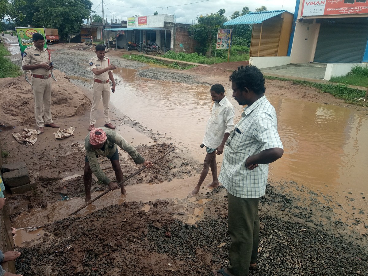 Rains-27.jpg 28