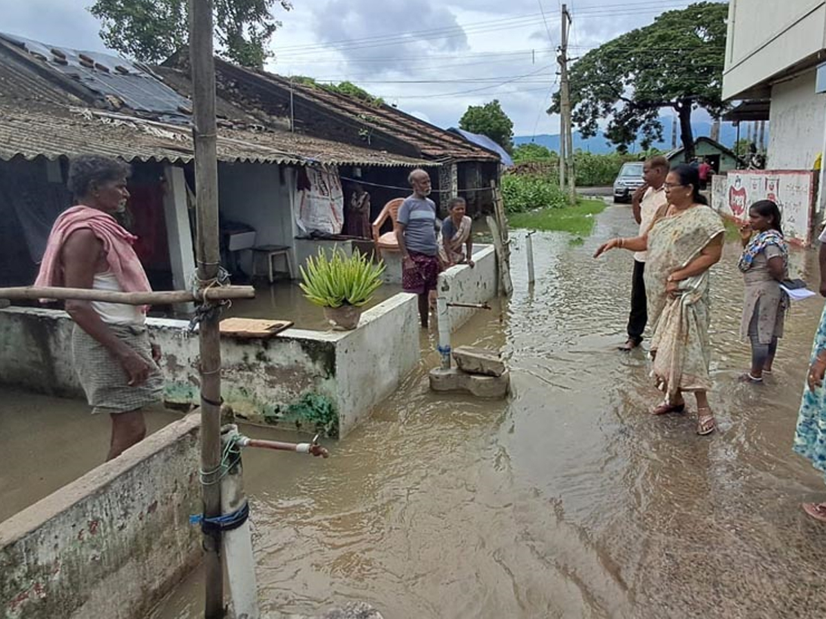 Rains-42.jpg 43