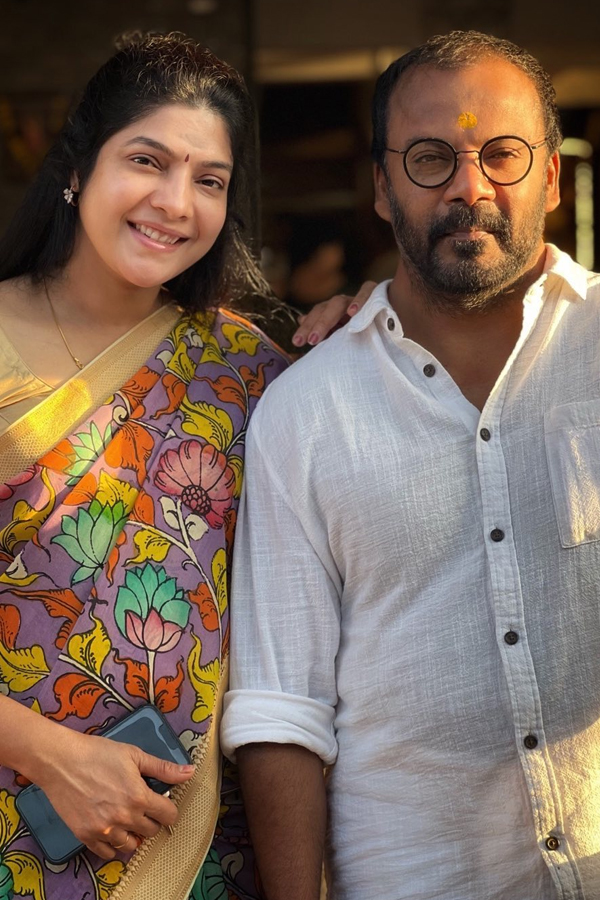 Vasuki-Anand-14.jpg 15