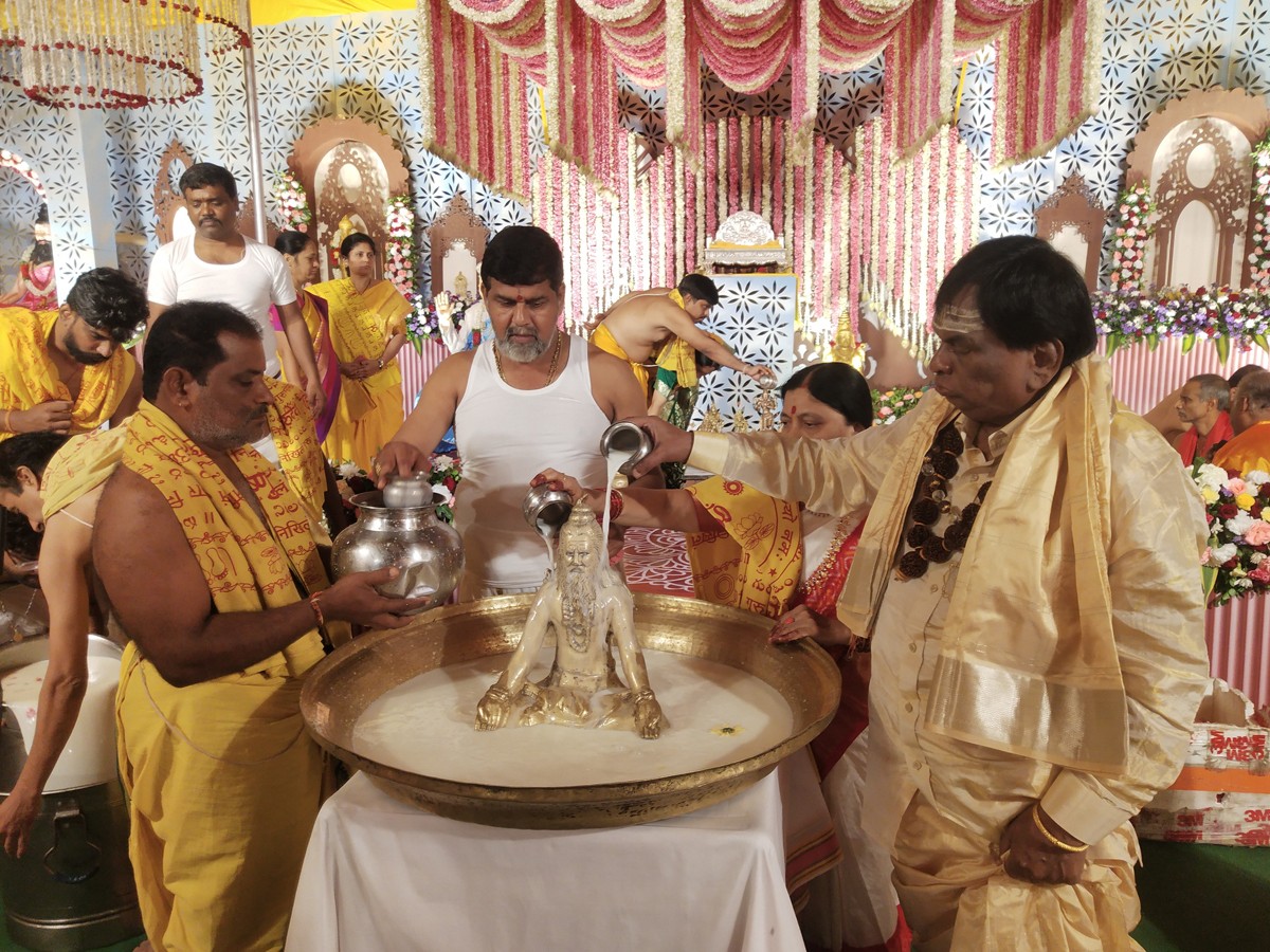 Guru-Purnima-3.jpg 4