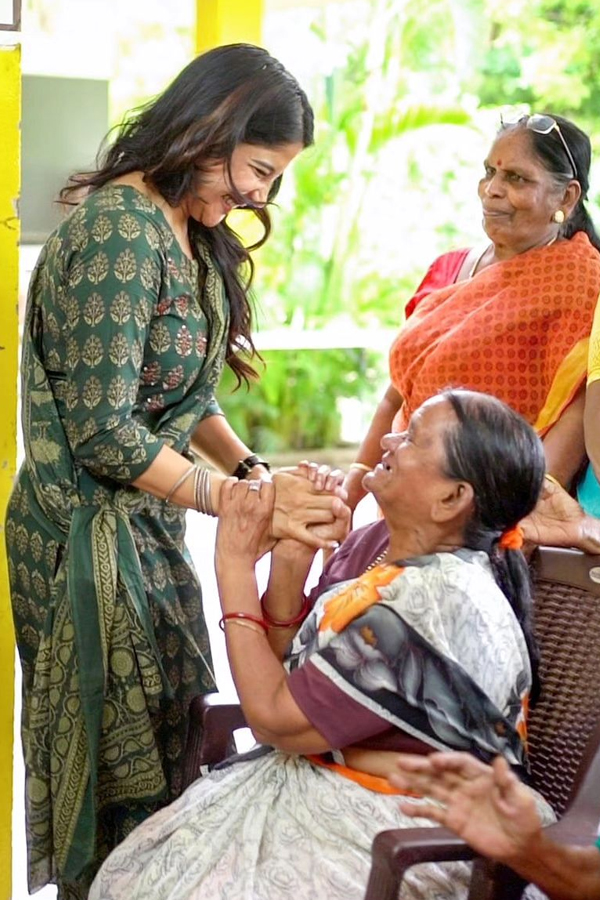 Sakshi-Agarwal-1.jpg 2