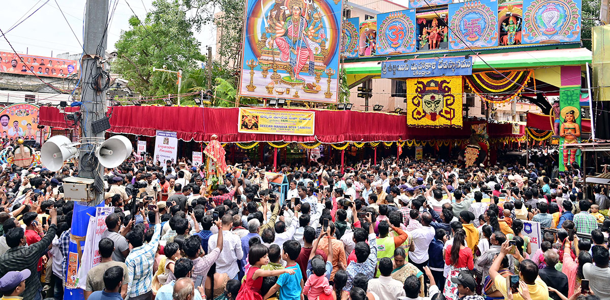Secunderabad_20_20Ujjaini_20Mahankali_20Bonalu_20Photos_15.jpg 15