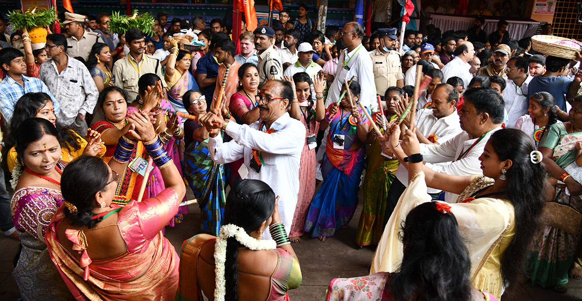 Secunderabad_20_20Ujjaini_20Mahankali_20Bonalu_20Photos_19.jpg 20