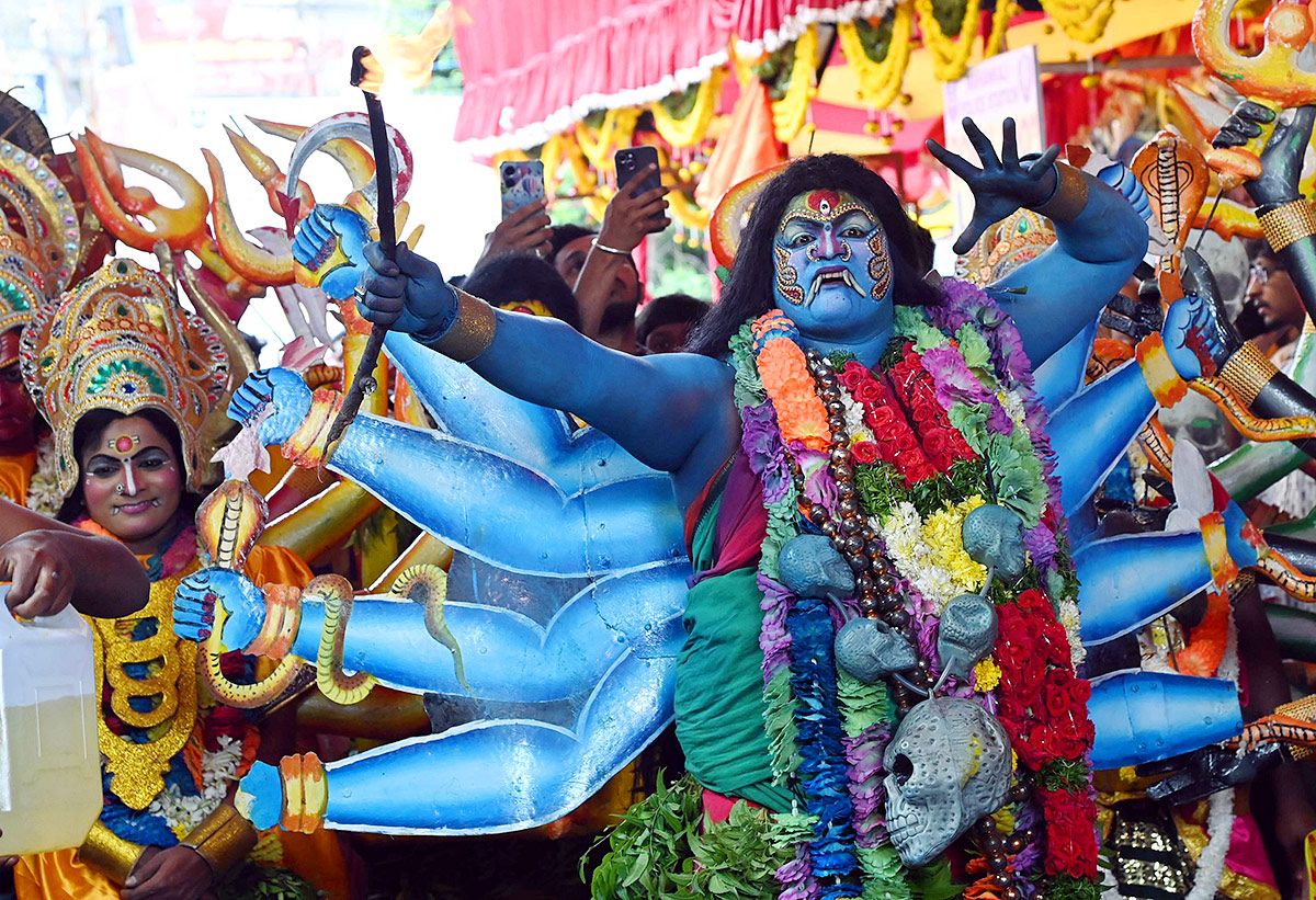 Secunderabad_20_20Ujjaini_20Mahankali_20Bonalu_20Photos_21.jpg 22