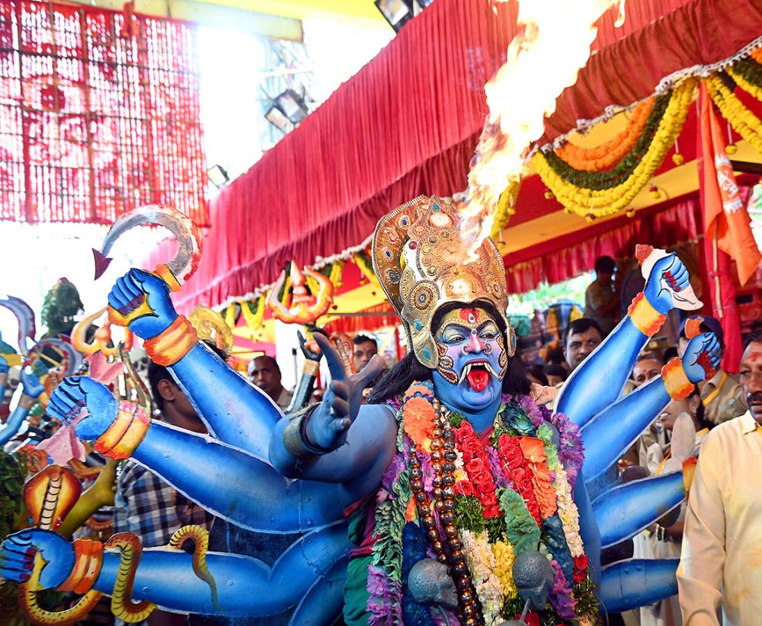 Secunderabad_20_20Ujjaini_20Mahankali_20Bonalu_20Photos_22.jpg 23