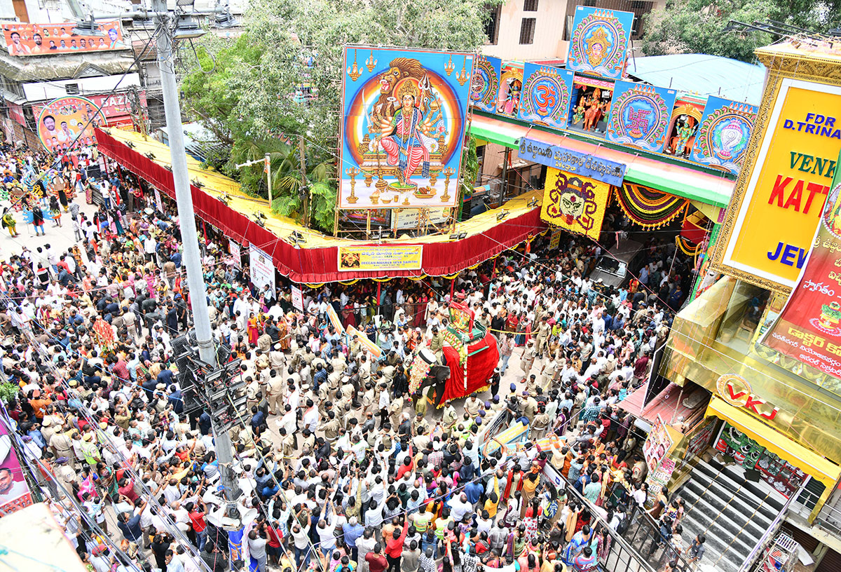 Secunderabad_20_20Ujjaini_20Mahankali_20Bonalu_20Photos_25.jpg 26