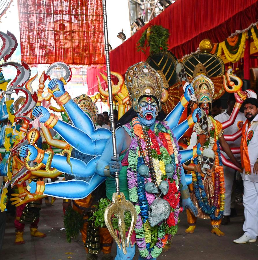 Secunderabad_20_20Ujjaini_20Mahankali_20Bonalu_20Photos_27.jpg 28
