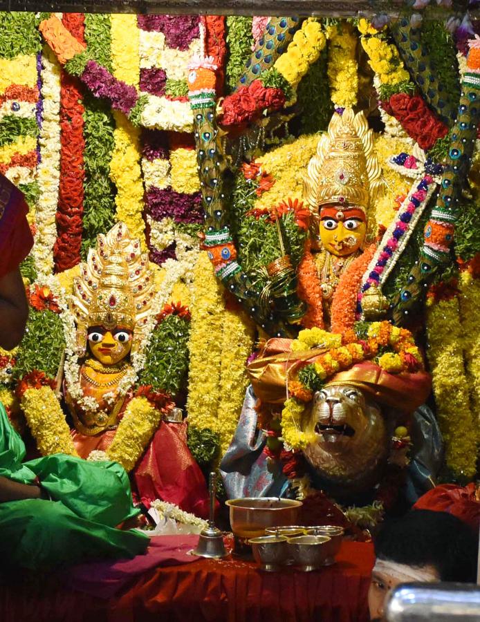 Secunderabad_20_20Ujjaini_20Mahankali_20Bonalu_20Photos_34.jpg 35