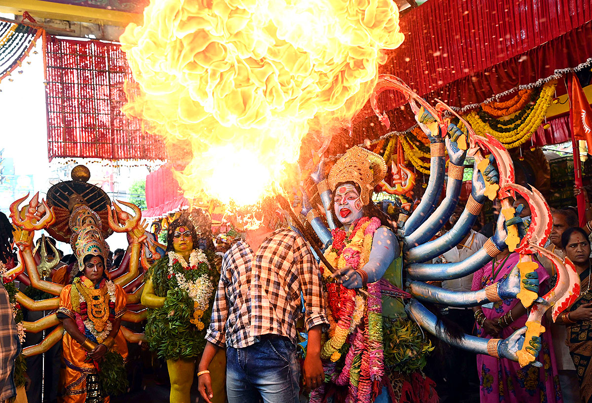 Secunderabad_20_20Ujjaini_20Mahankali_20Bonalu_20Photos_9.jpg 9