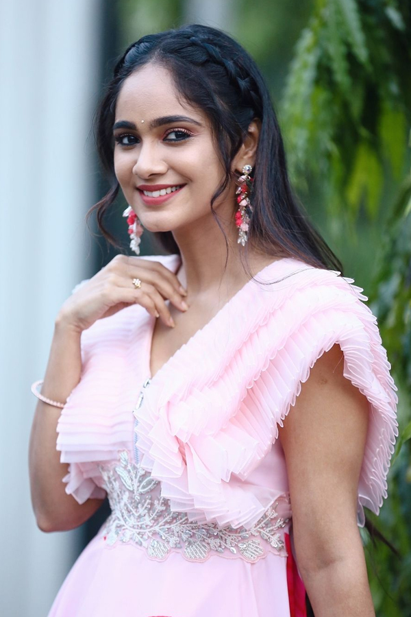 Tejaswini-Gowda-10_0.jpg 11