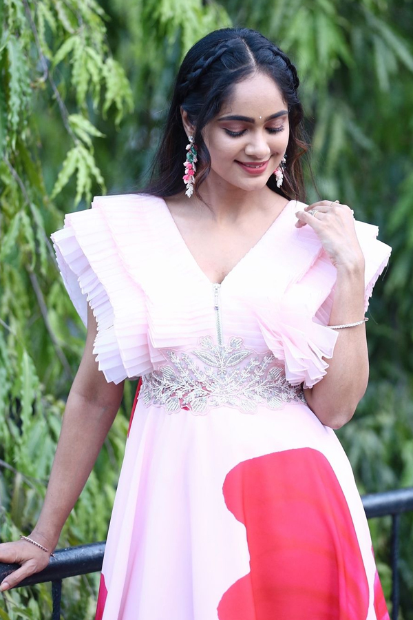 Tejaswini-Gowda-4_0.jpg 5