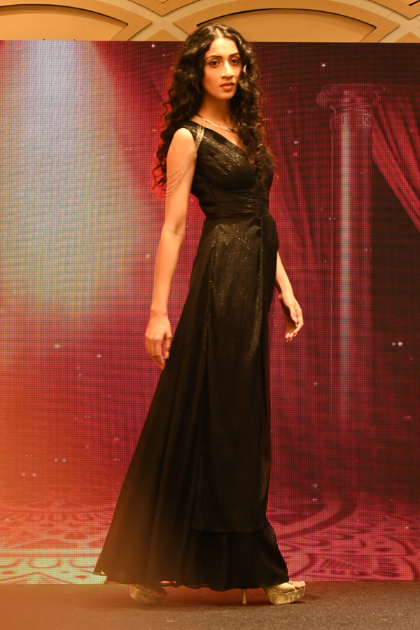 Telangana-Miss-Universe-4.jpg 5