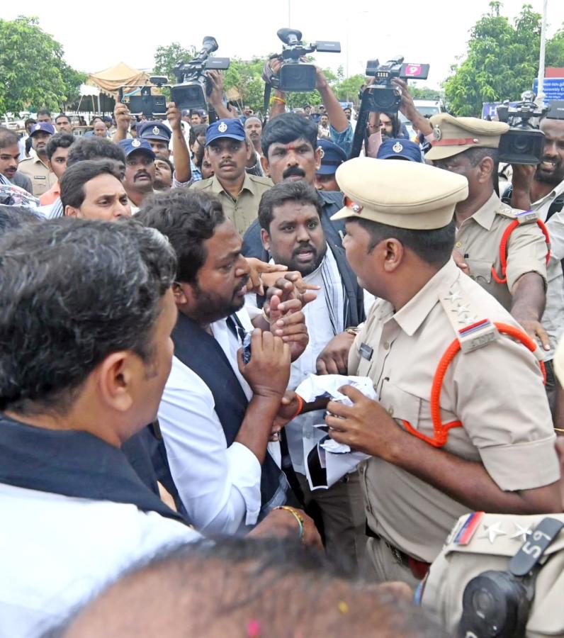 ysjagan-10.jpg 10