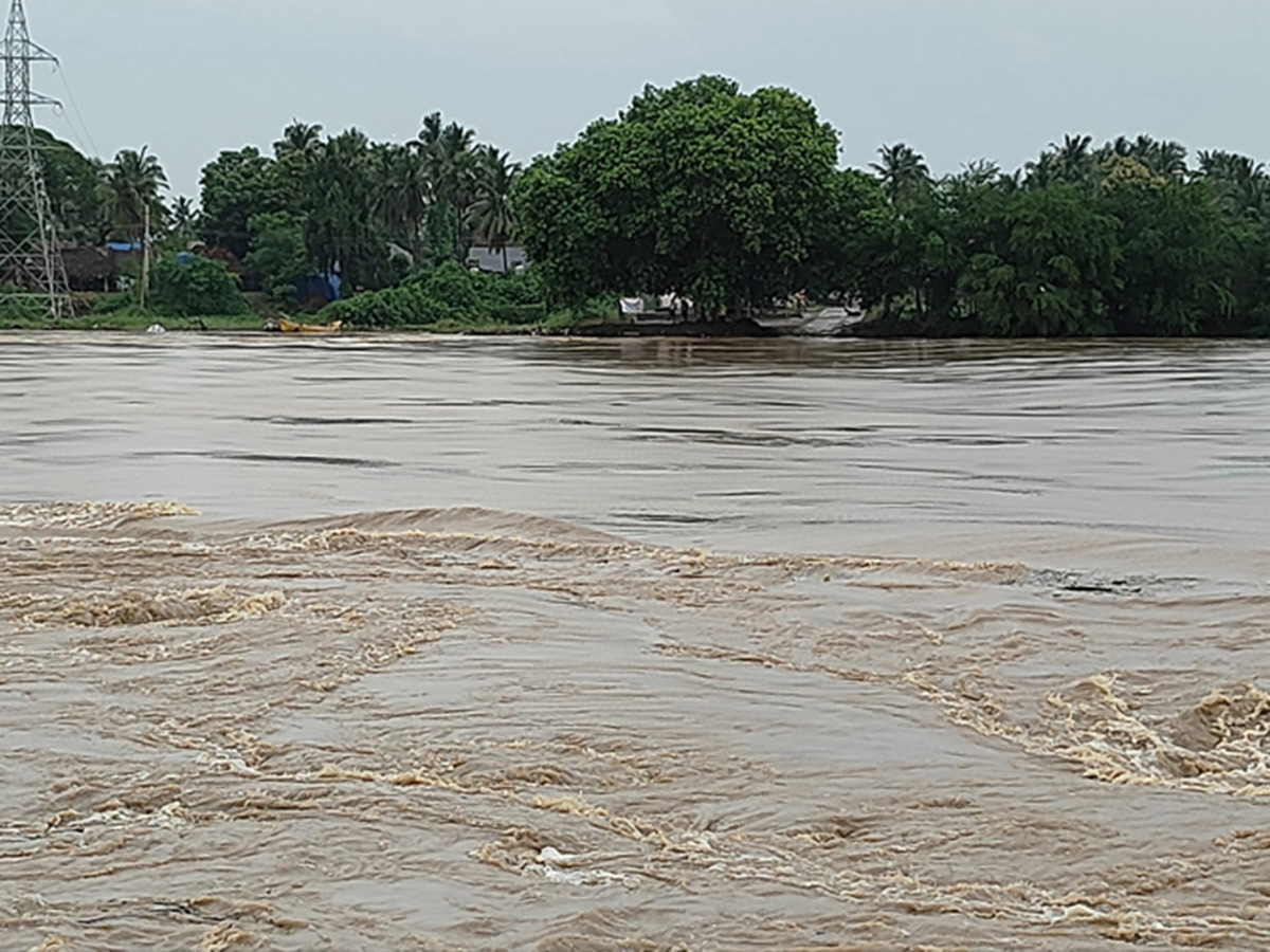 Heavy_20rains_20in_20konaseema_20districts_20photos_15.jpg 15