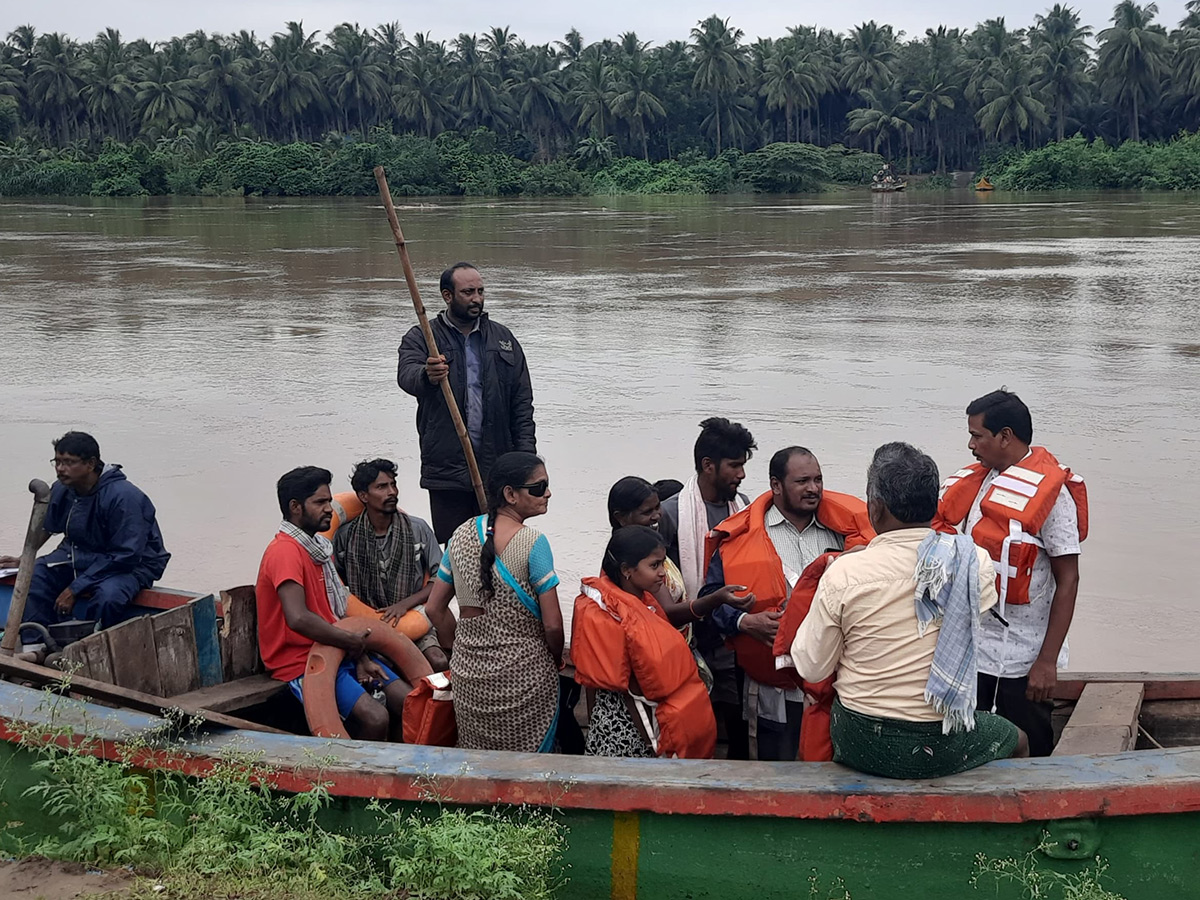 Heavy_20rains_20in_20konaseema_20districts_20photos_24.jpg 24