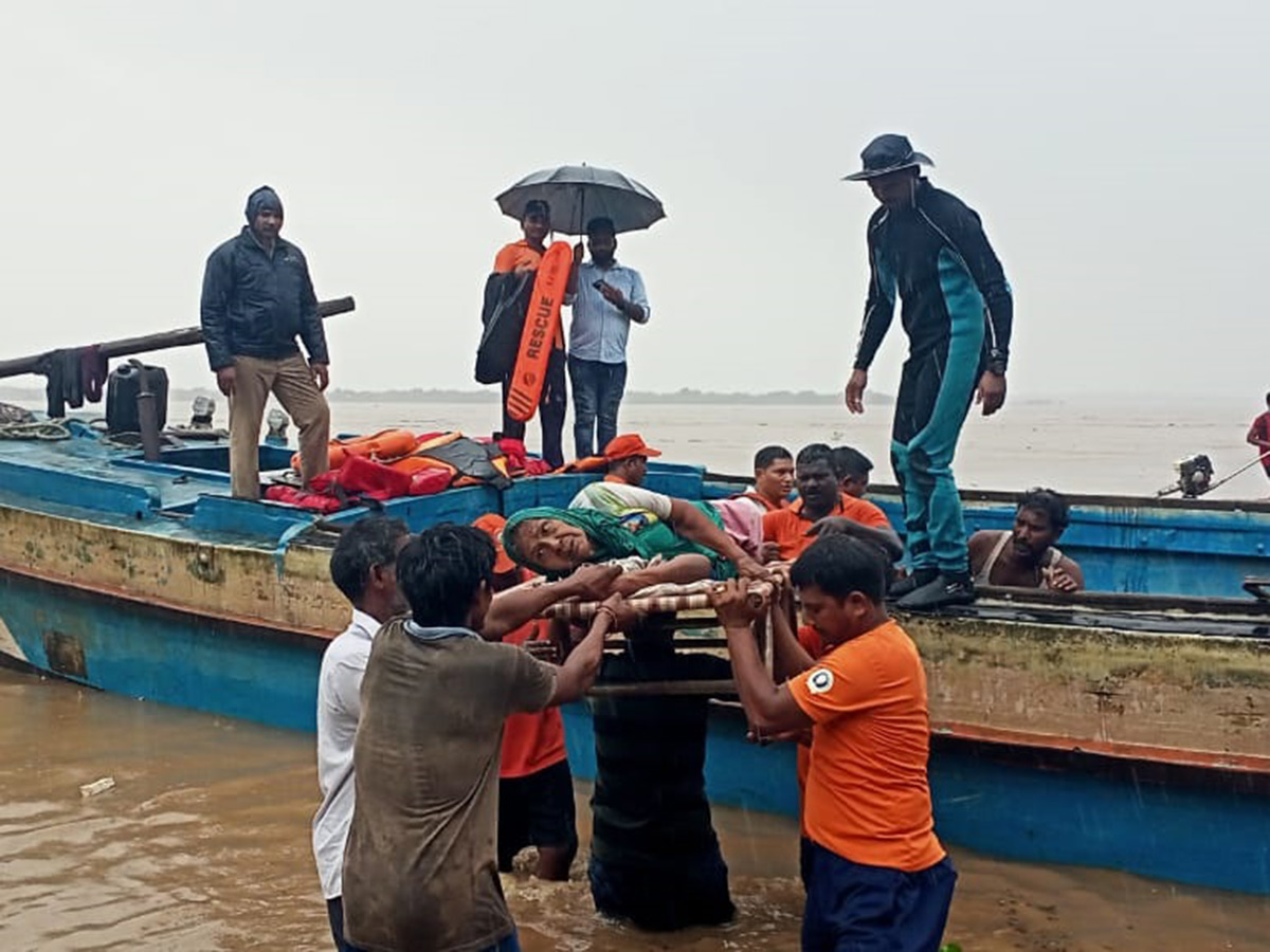 Heavy_20rains_20in_20konaseema_20districts_20photos_3.jpg 3