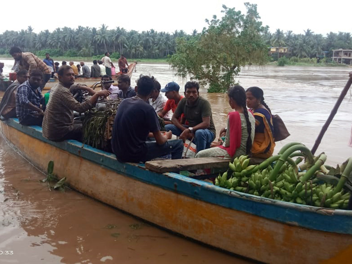 Heavy_20rains_20in_20konaseema_20districts_20photos_7.jpg 7