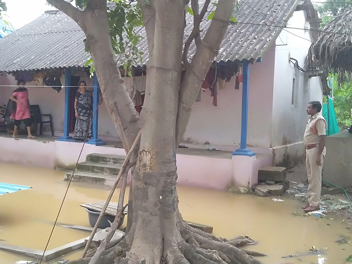 Heavy_20rains_20in_20konaseema_20districts_20photos_8.jpg 8