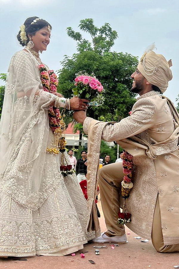 Indian_20cricketer_20Chetan_20Sakariya_20gets_20married_20Photos_20_286_29.jpg 6