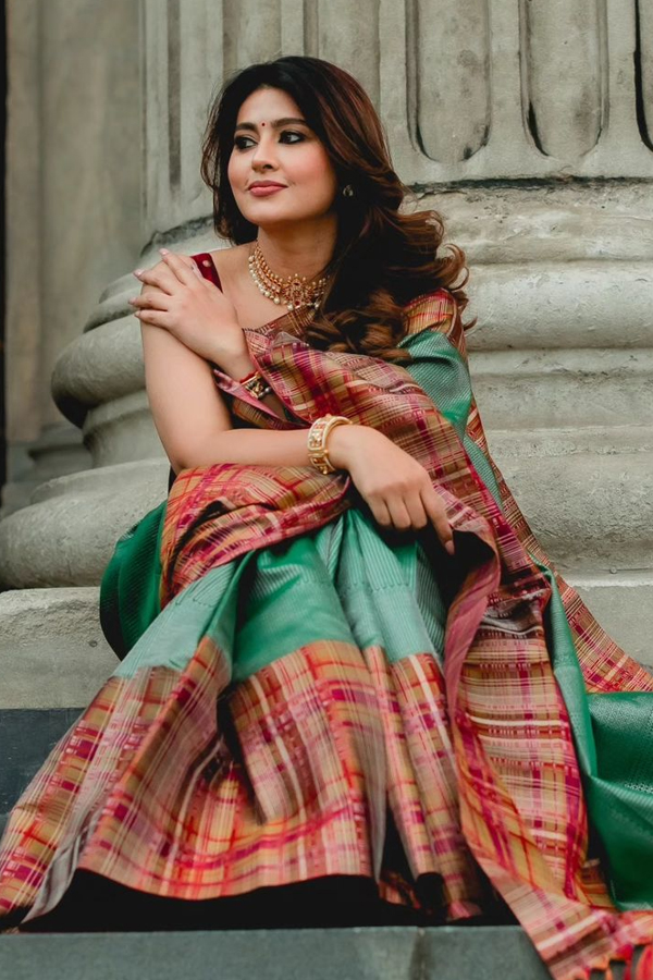 Sneha-3.jpg 4
