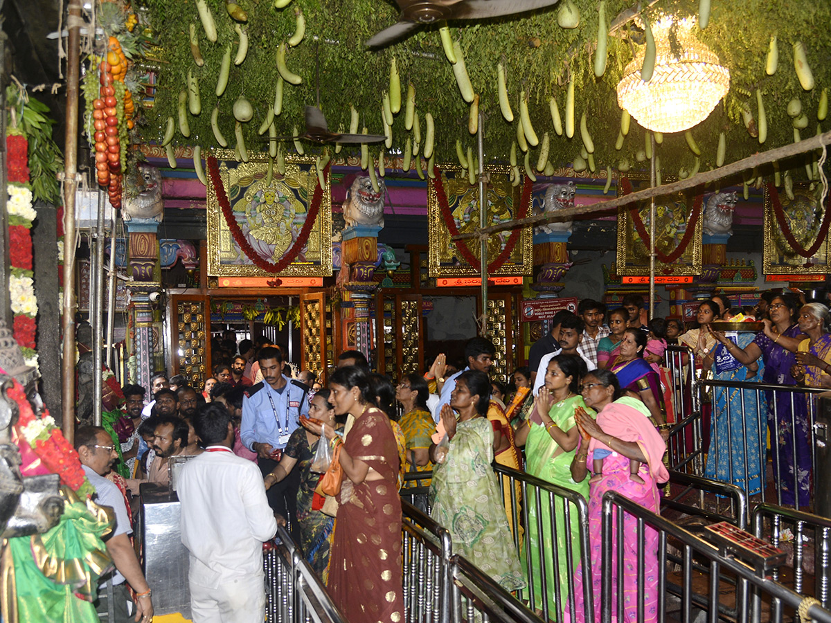 Ashadam_20Sare_20Fastival_20in_20Vijayawada_20Photos_2.jpg 2