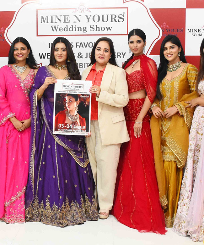 fashion_20event_20in_20bajarahills_20photos_12.jpg 12