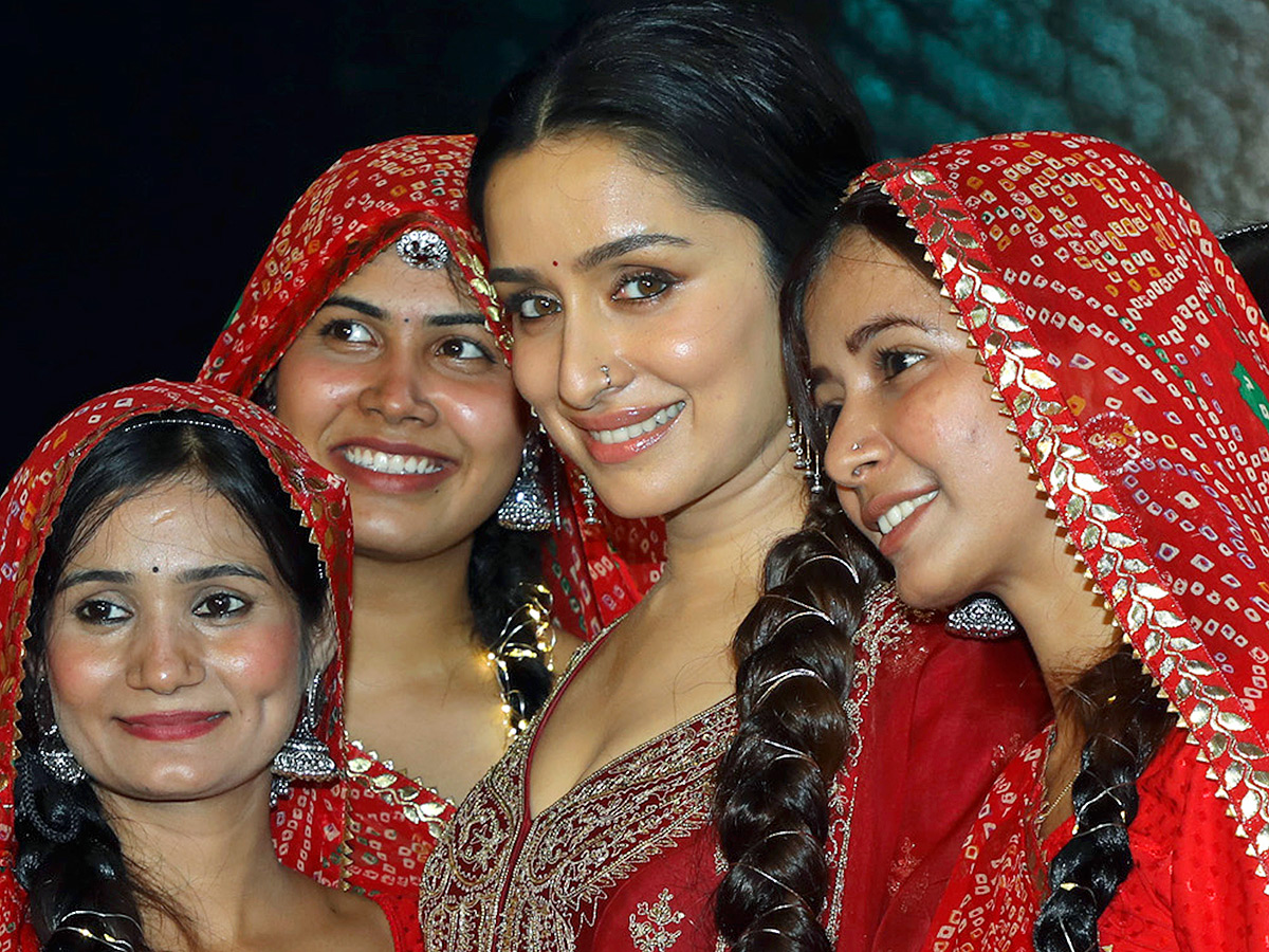 Actor_20Shraddha_20Kapoor_20first_20song_20launch_20of_20the_20film_20Stree_202_2.jpg 2